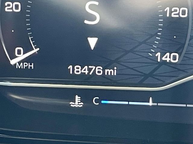 Certified 2022 GMC Yukon Denali w/ Denali Reserve Package image 30