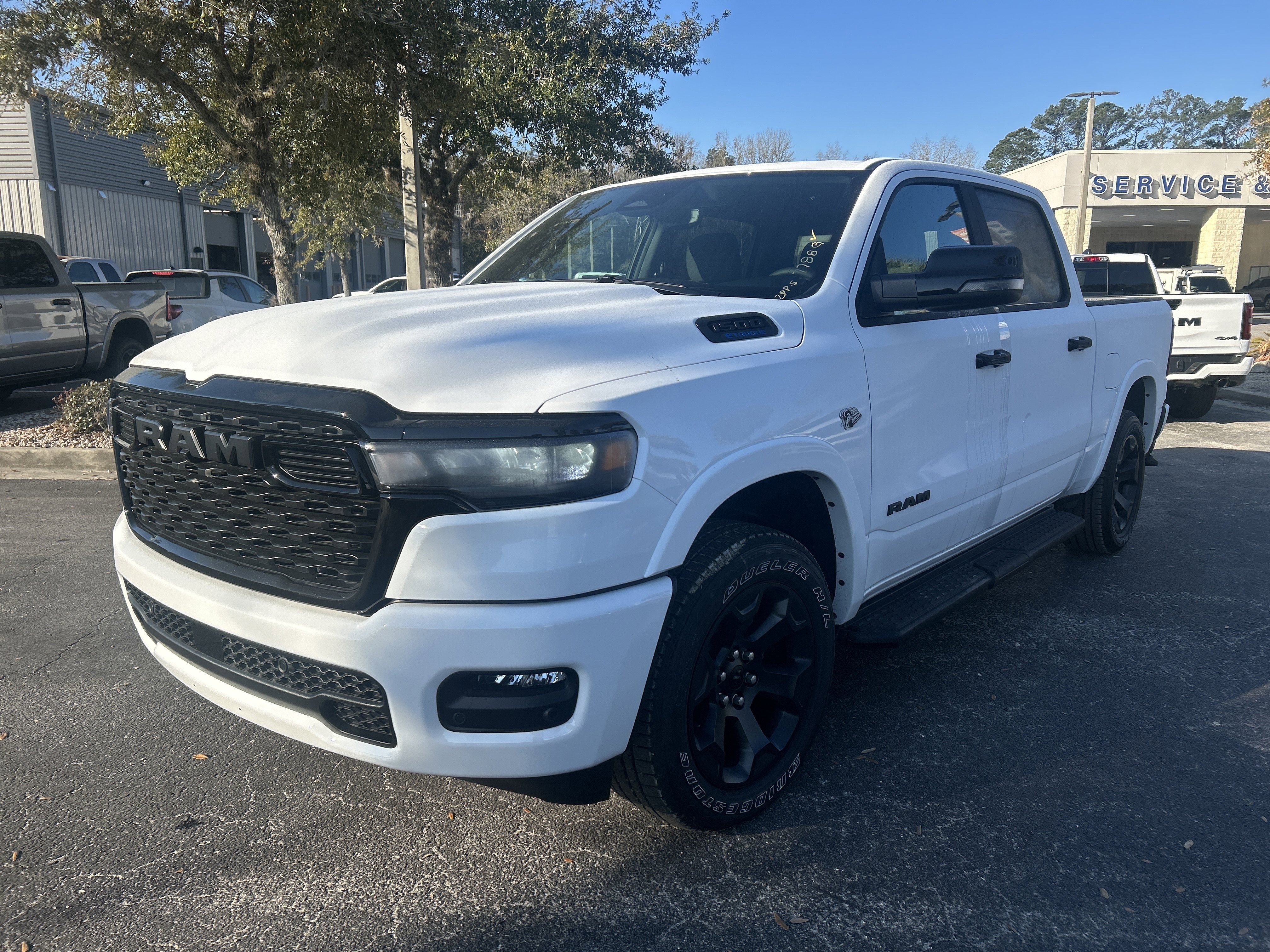 New 2026 RAM 1500 4x4 Crew Cab image 3