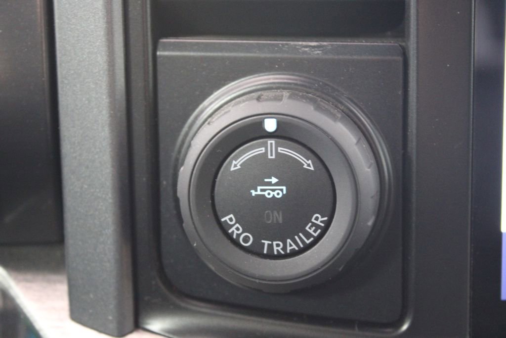 Used 2023 Ford F150 Lariat w/ Max Trailer Tow Package image 51