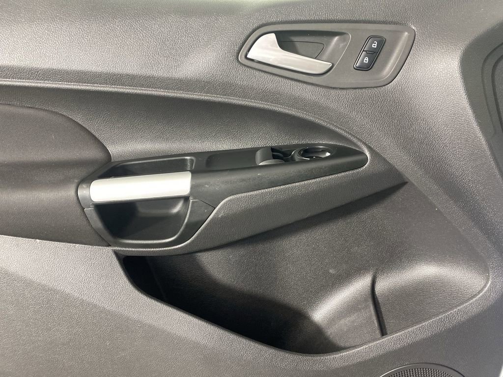 Used 2018 Ford Transit Connect XLT image 23