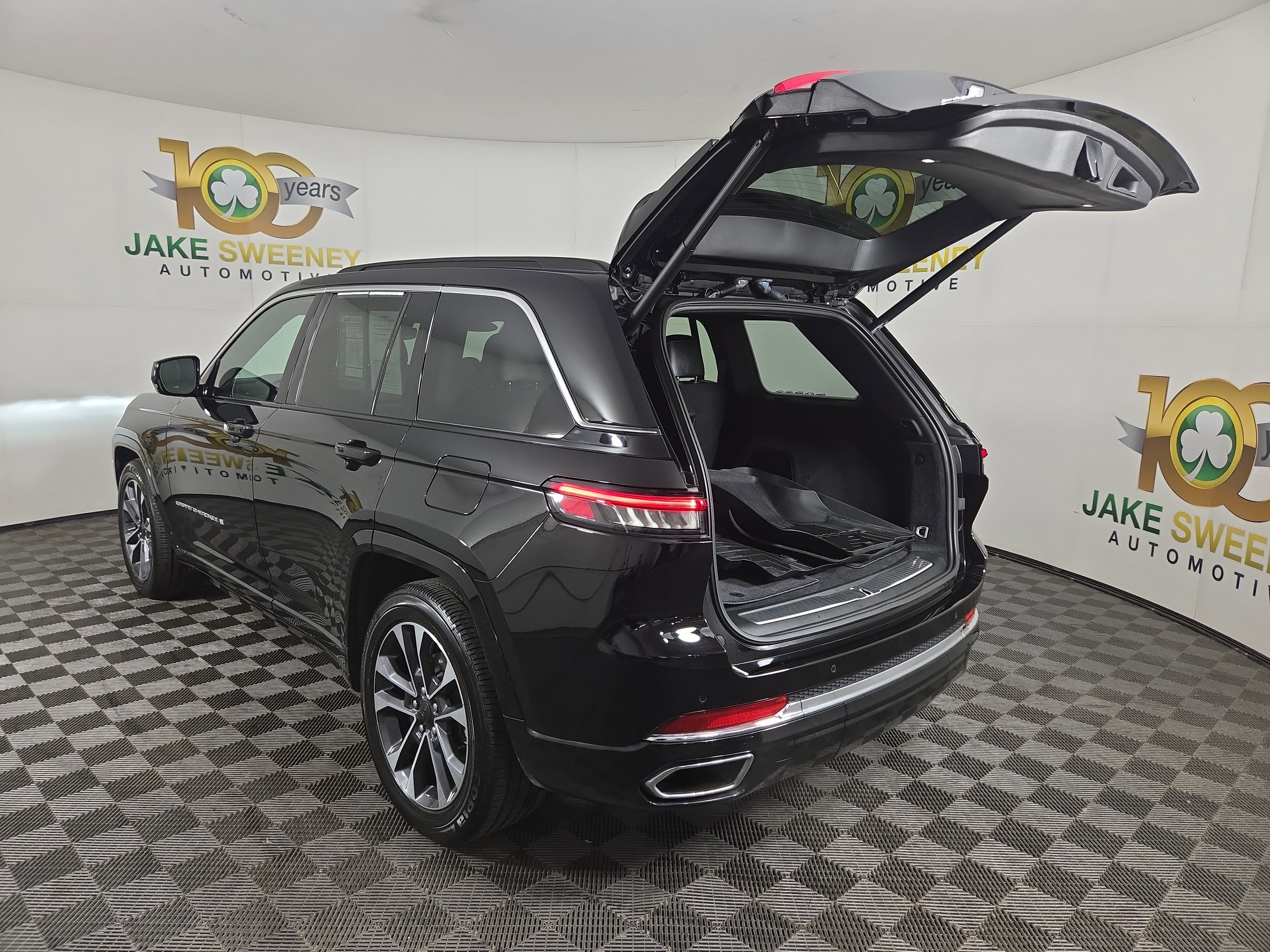 Certified 2025 Jeep Grand Cherokee Overland image 34