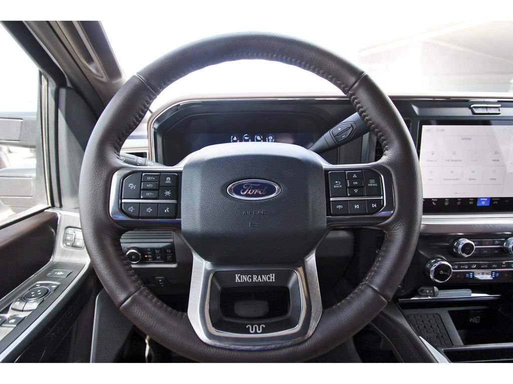 Used 2025 Ford F250 King Ranch AWD/4WD image 14