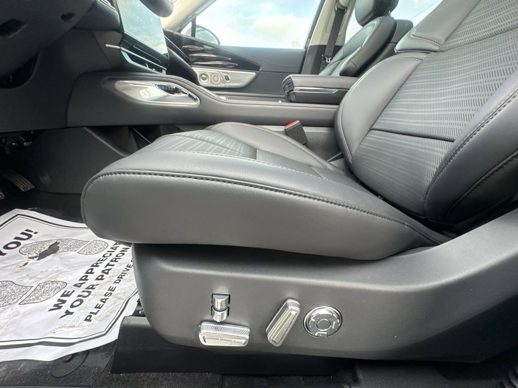 New 2026 Lincoln Nautilus Reserve image 12