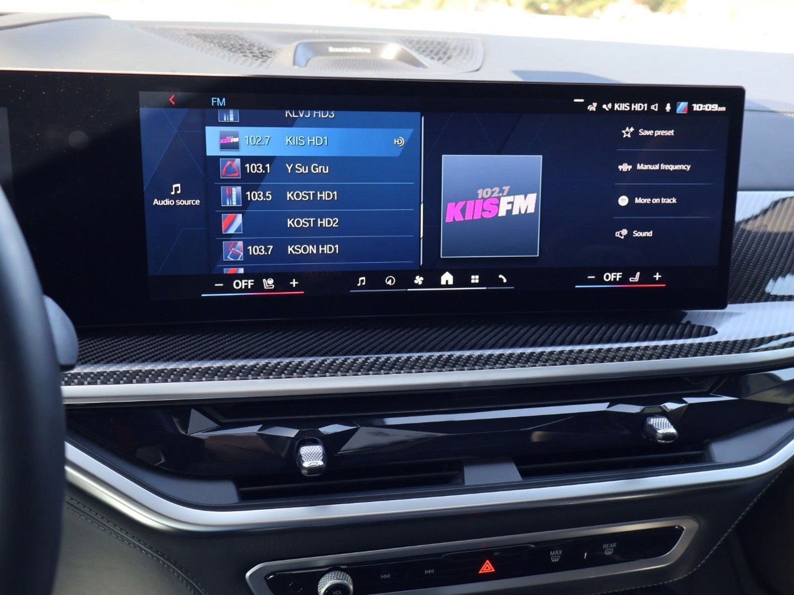 Used 2025 BMW X5 M Competition w/ Executive Package AWD/4WD image 18