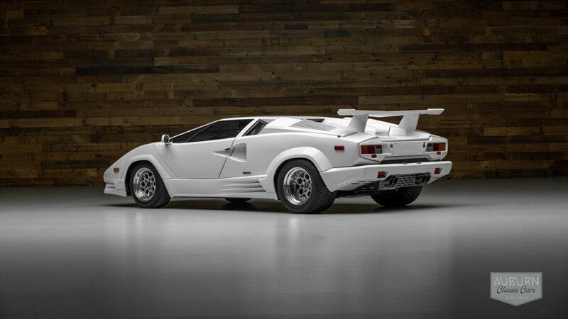 Used 1989 Lamborghini Countach Coupe RWD image 3