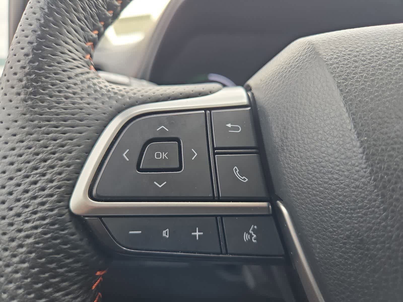 Used 2022 Toyota Sienna XSE w/ XSE Plus Package FWD image 24