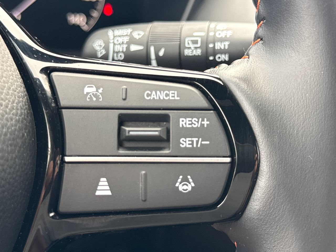 Used 2024 Honda HR-V Sport image 25