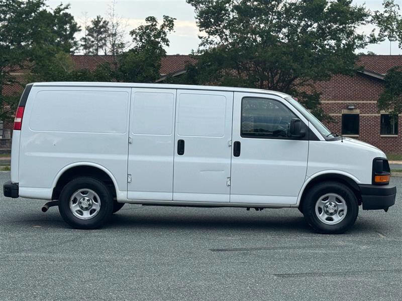 Used 2007 Chevrolet Express 1500 image 7