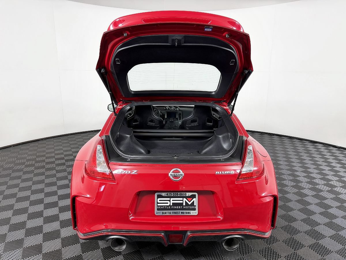 Used 2016 Nissan 370Z NISMO RWD image 14