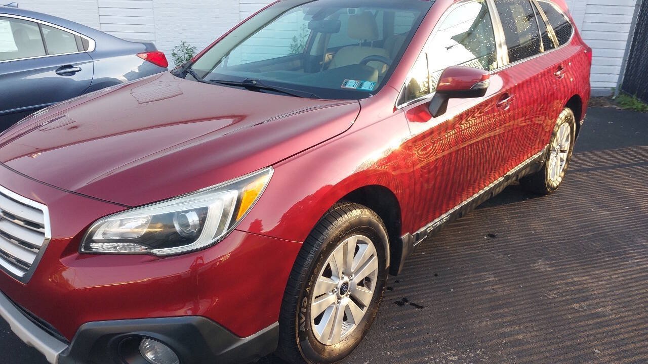 Used 2017 Subaru Outback 2.5i Premium AWD/4WD image 2