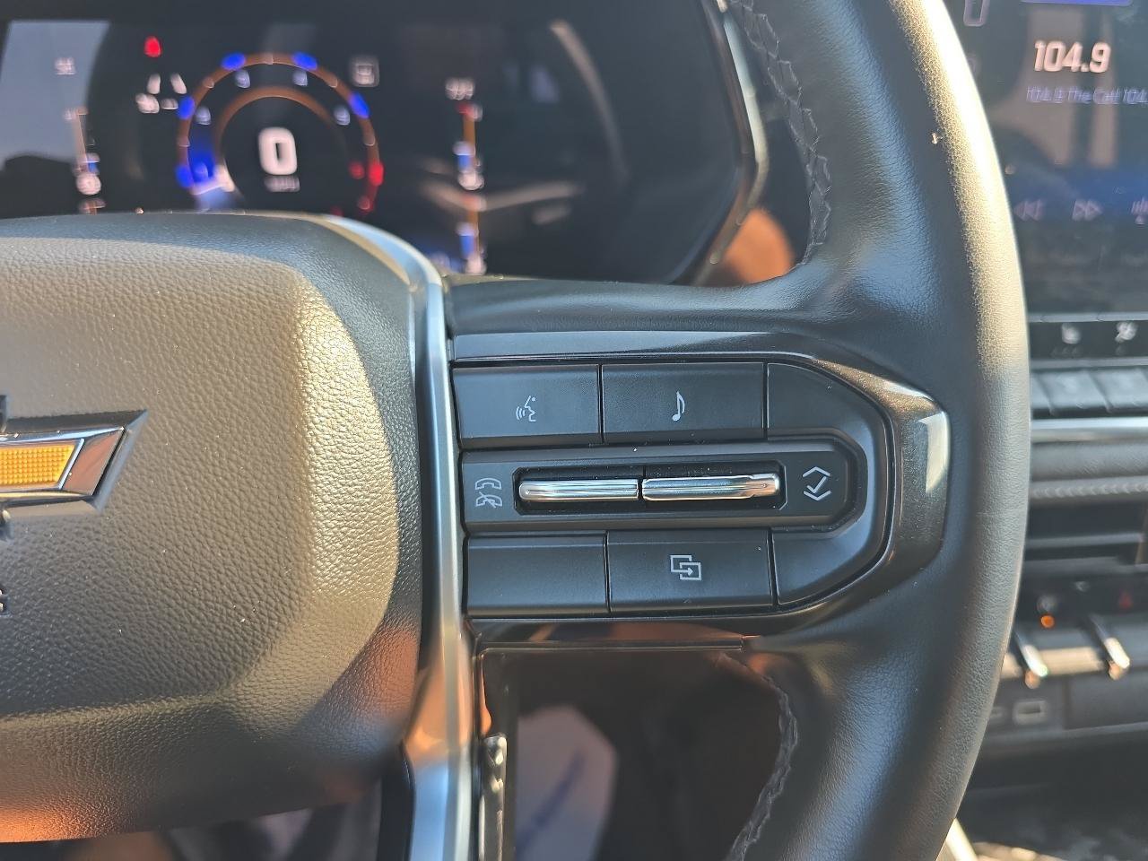Used 2023 Chevrolet Colorado LT w/ LT Convenience Package II AWD/4WD image 24