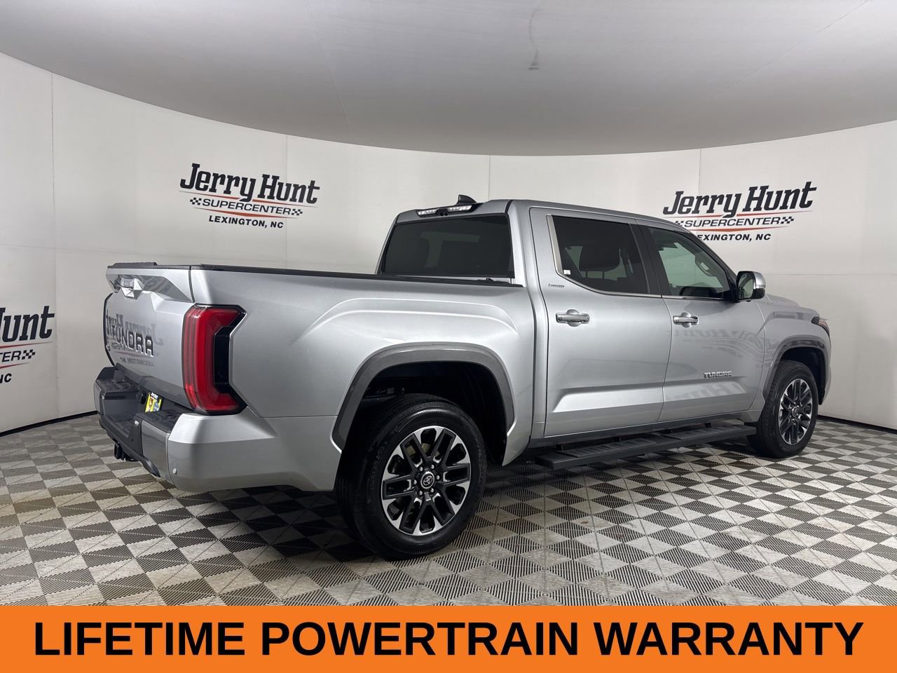 Used 2024 Toyota Tundra Limited image 5