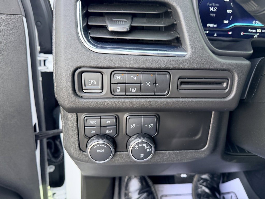 Used 2024 Chevrolet Tahoe RST w/ Luxury Package image 24