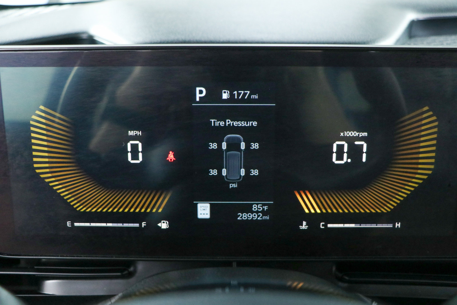 Used 2025 Kia Carnival FWD image 15