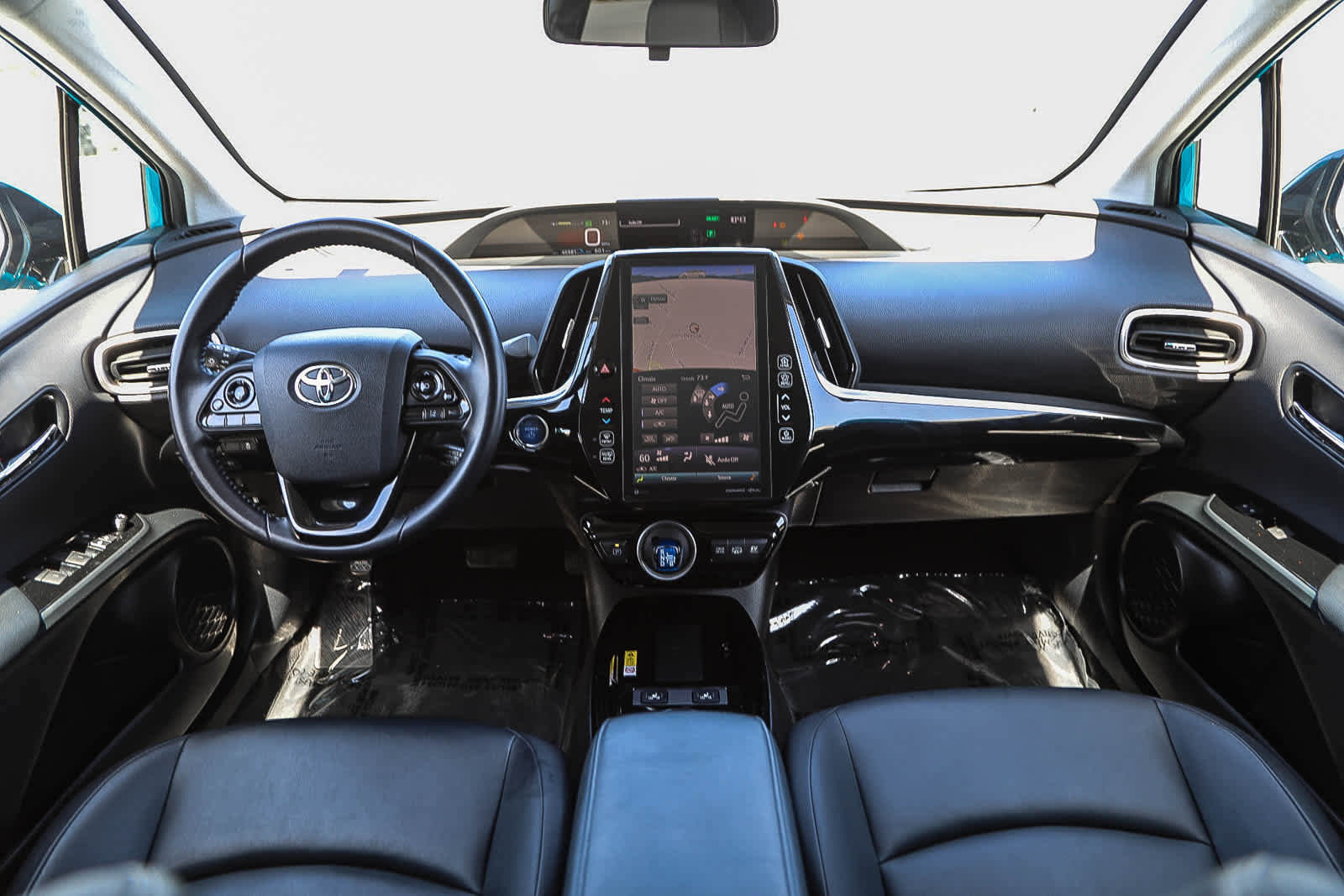 Used 2020 Toyota Prius Prime XLE w/ Carpet Mat Package FWD image 12