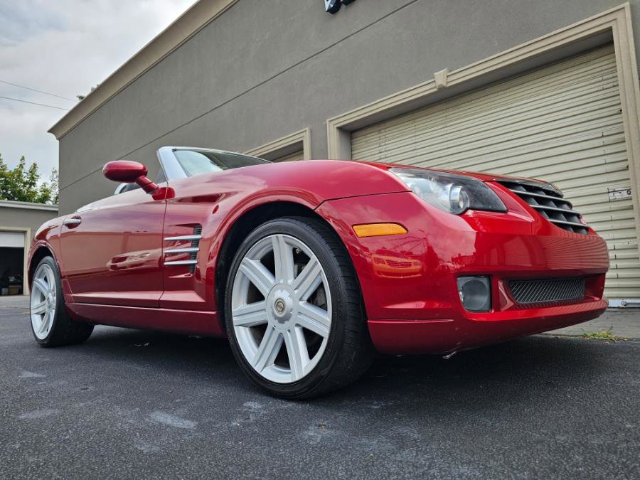 Used 2005 Chrysler Crossfire Limited image 3