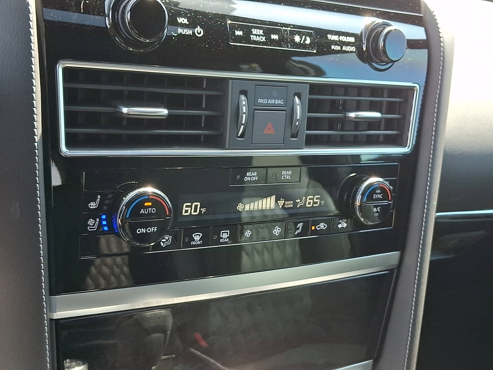 Certified 2024 INFINITI QX80 Sensory image 17