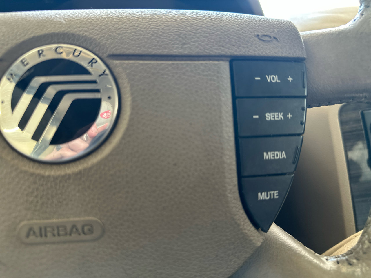 Used 2005 Mercury Montego Luxury image 39