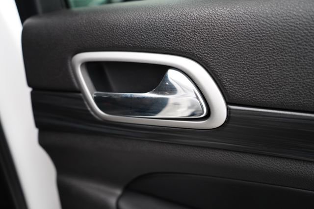 Used 2020 Jeep Grand Cherokee Altitude image 71