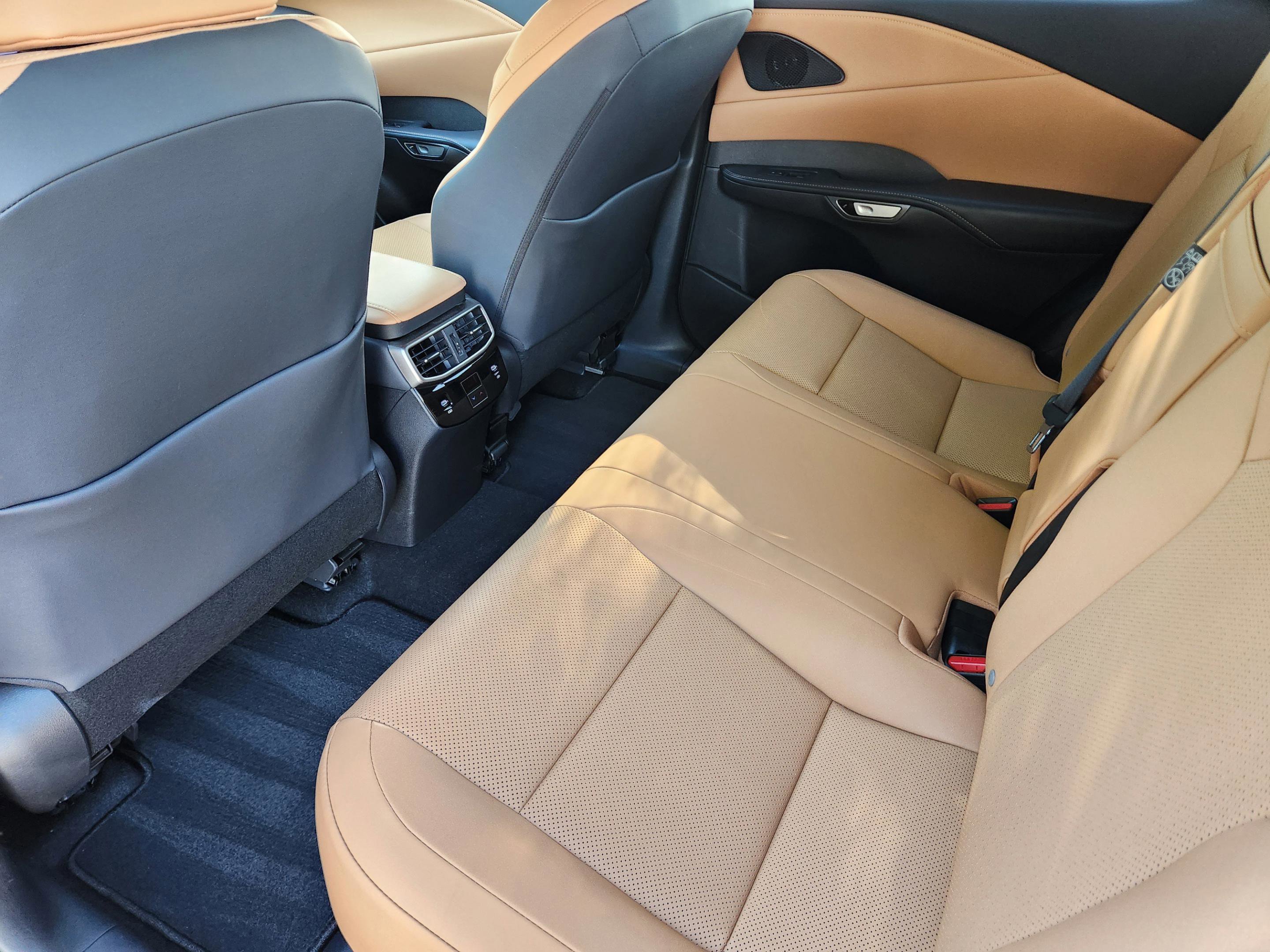 Used 2024 Lexus RX 350 Premium w/ Cold Area Package FWD image 24