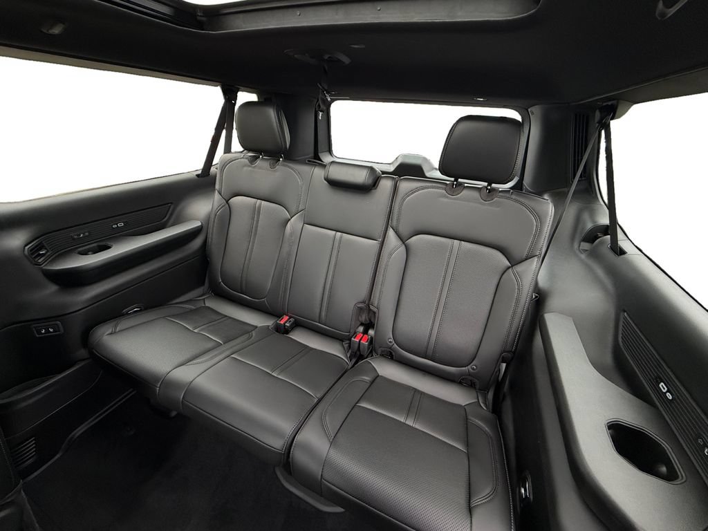 New 2026 Jeep Grand Wagoneer L 4WD w/ Premium Group I image 20