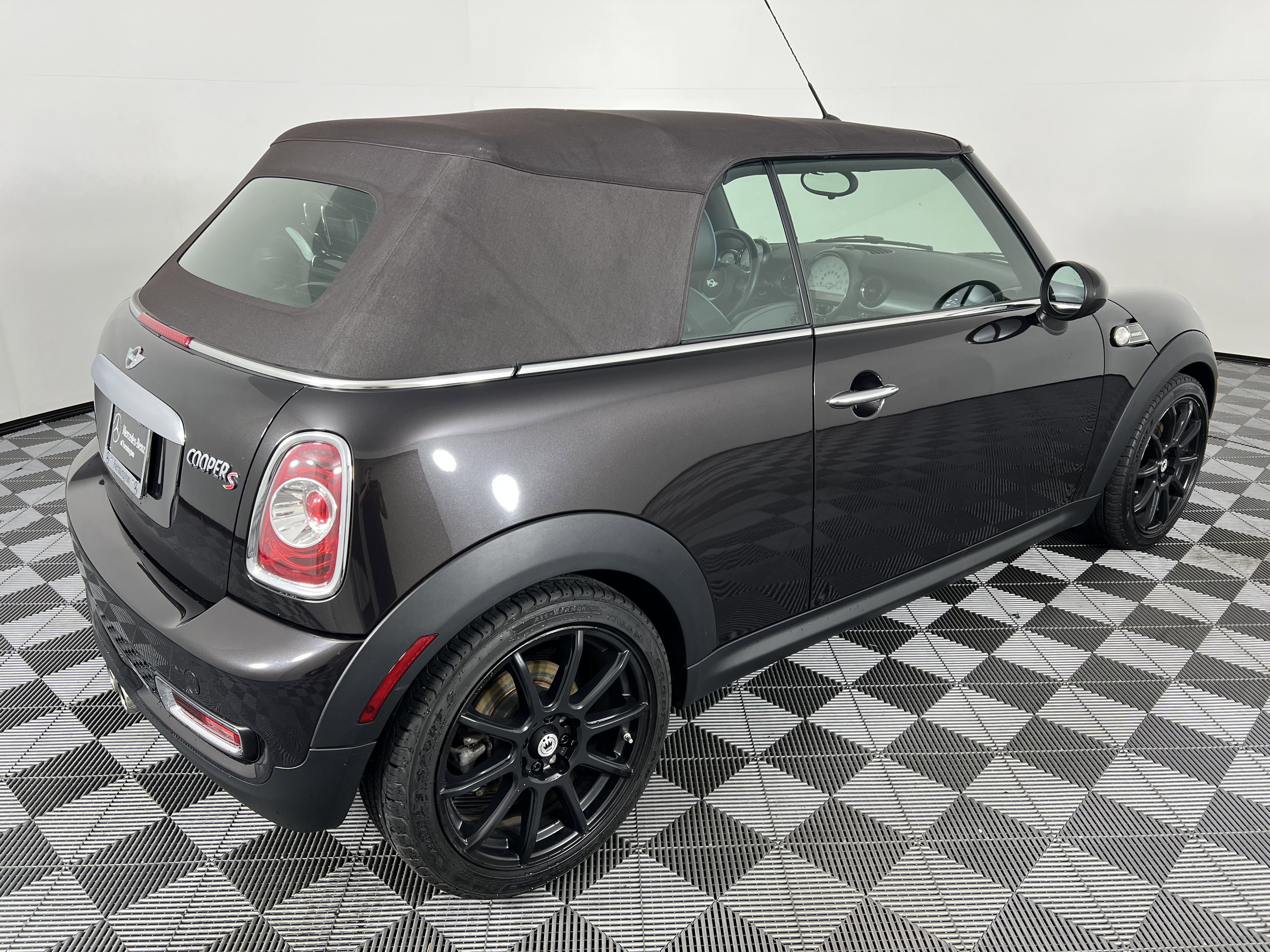 Used 2014 MINI Cooper S image 17