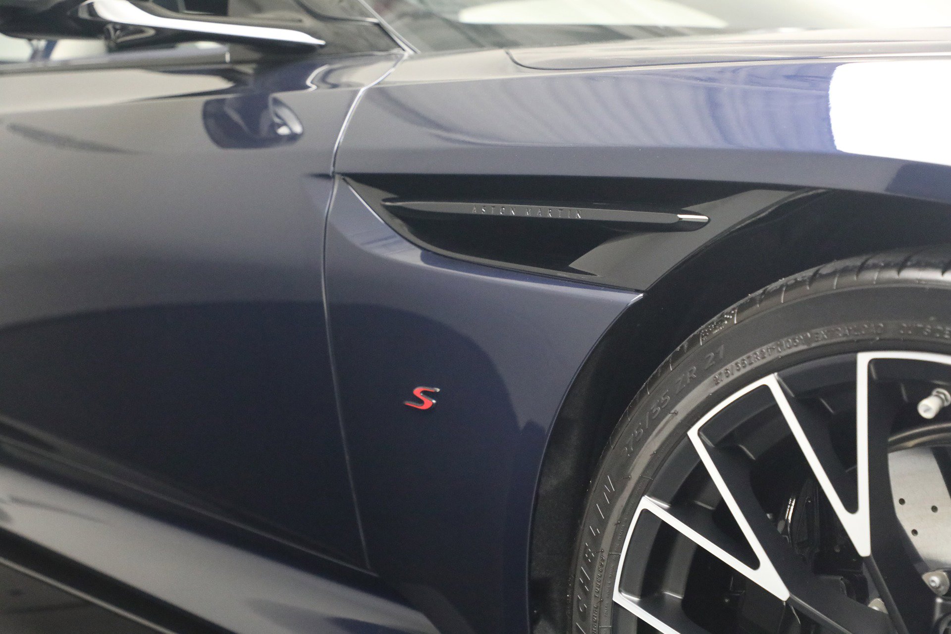 New 2026 Aston Martin DB12 Coupe RWD image 31