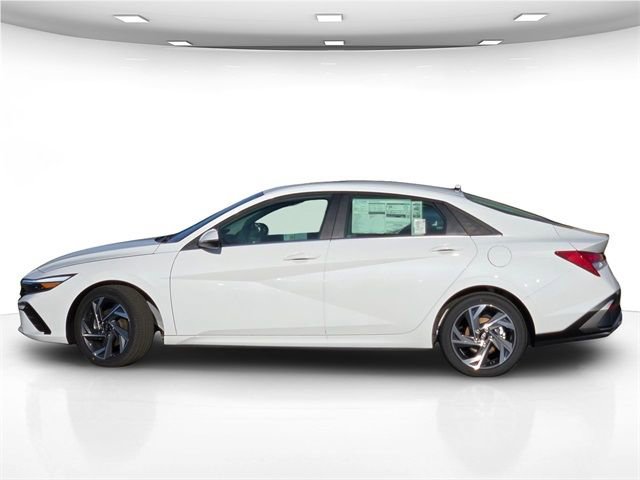 New 2025 Hyundai Elantra Limited image 6