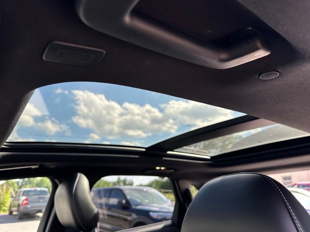 Used 2019 Ford Edge ST w/ Equipment Group 401A AWD/4WD image 7