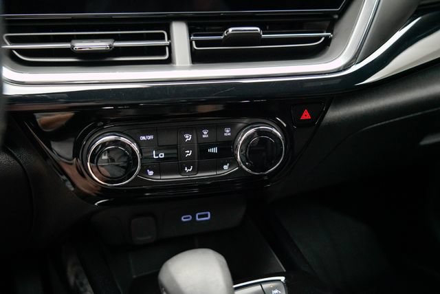 Used 2024 Chevrolet Trax RS w/ Driver Confidence Package FWD image 30