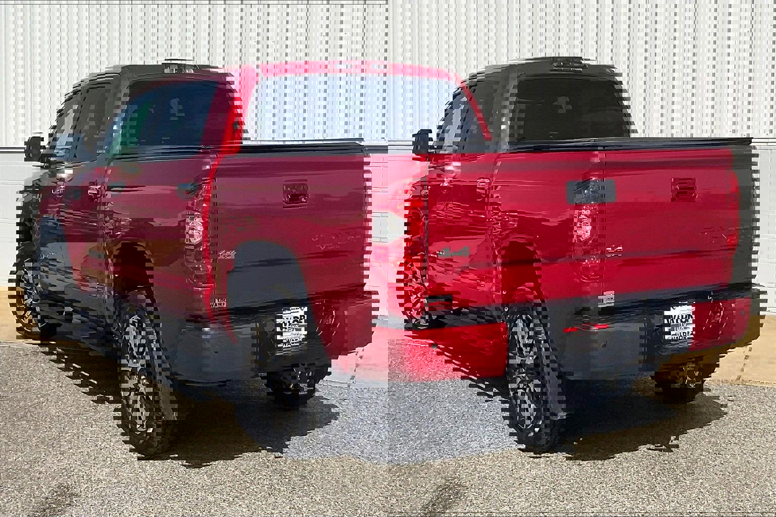 Used 2019 Toyota Tundra Limited w/ Limited Premium Package image 15