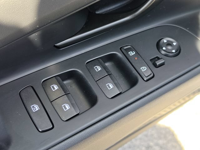 Used 2025 Hyundai Elantra Sport FWD image 19