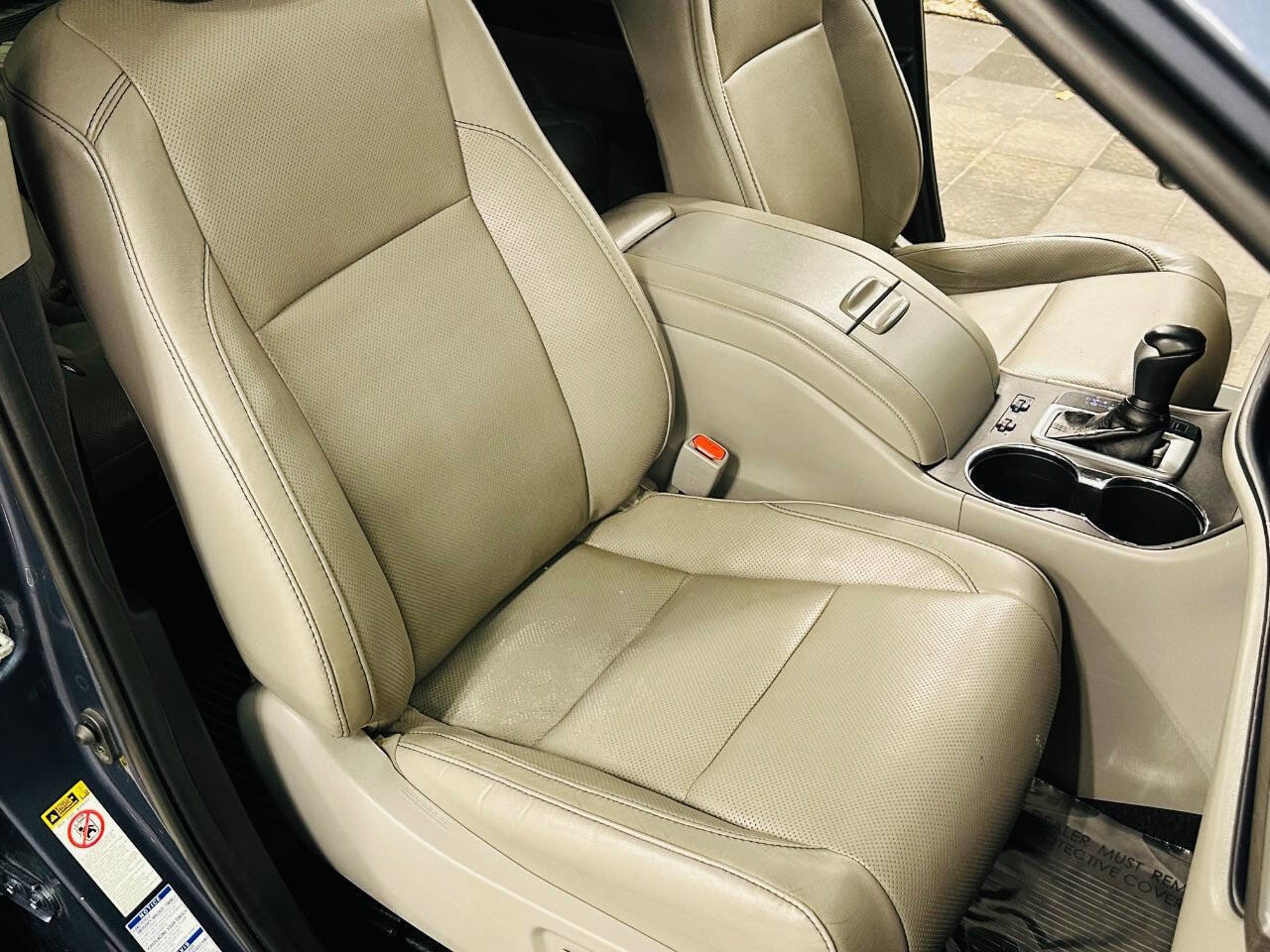 Used 2019 Toyota Highlander Limited Platinum AWD/4WD image 25