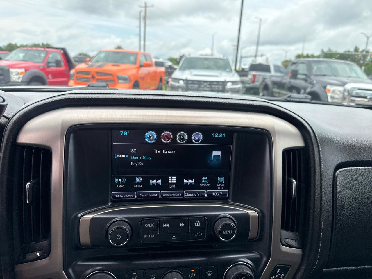 Used 2018 GMC Sierra 1500 Denali AWD/4WD image 16