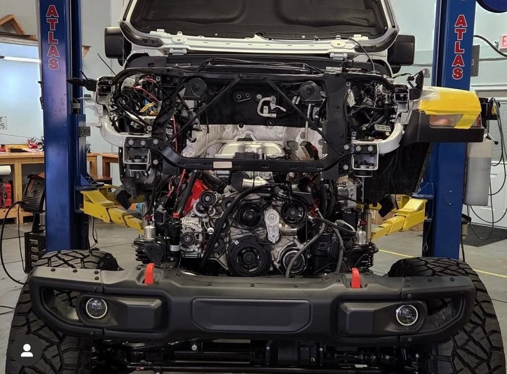 Used 2021 Jeep Gladiator Mojave AWD/4WD image 7