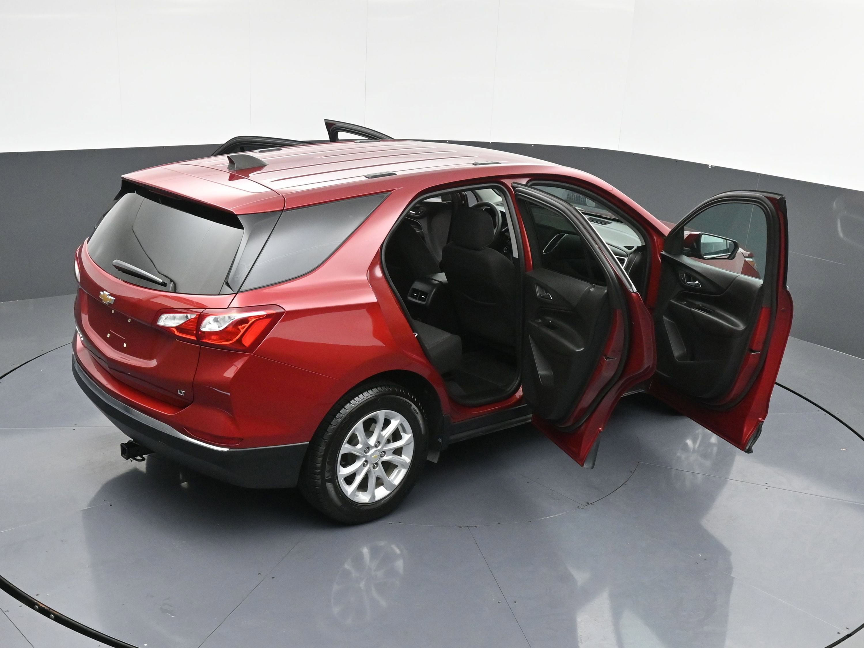 Used 2018 Chevrolet Equinox LT image 46