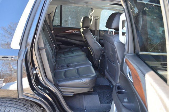 Used 2019 Cadillac Escalade Luxury image 36