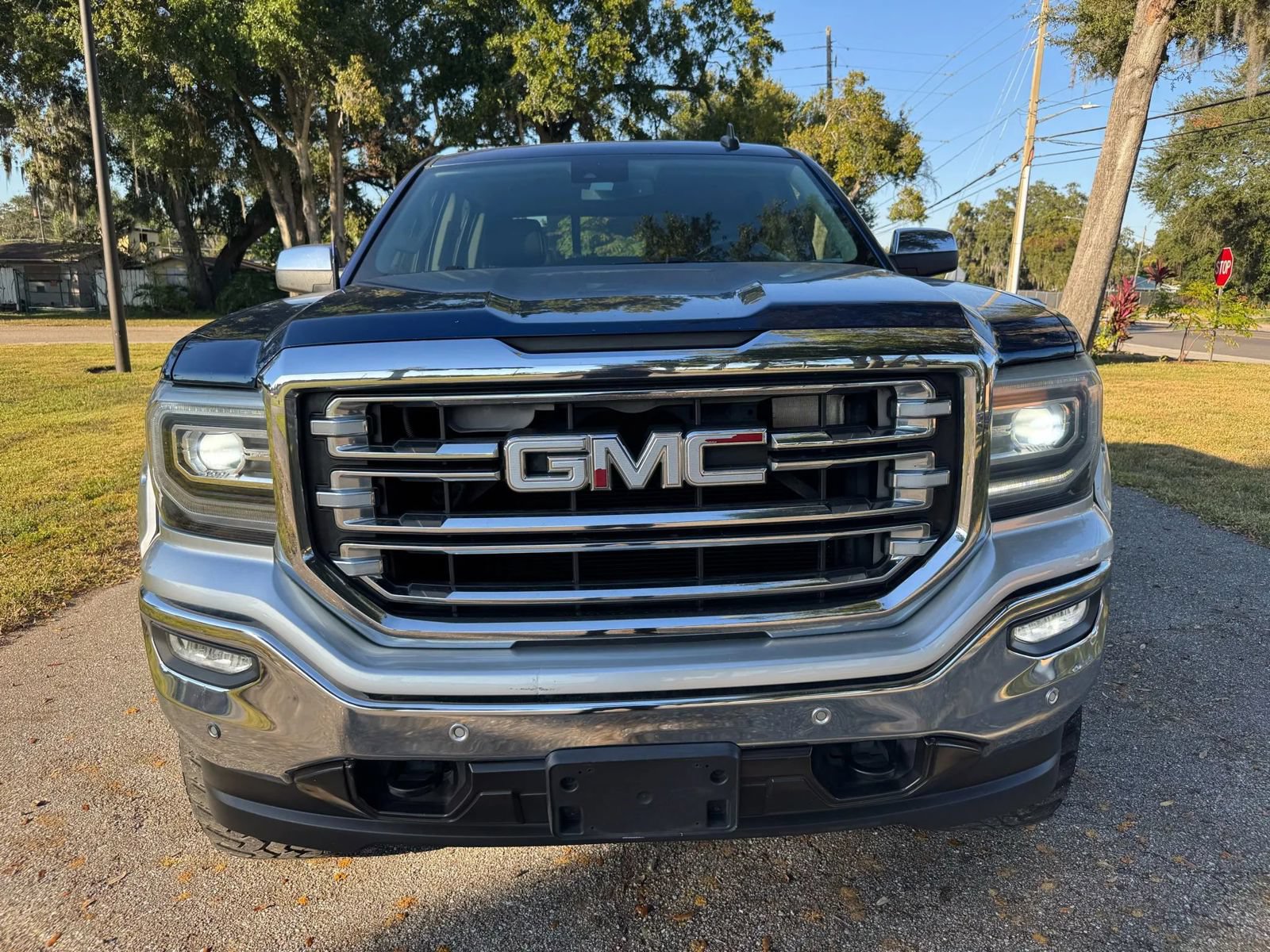 Used 2016 GMC Sierra 1500 SLT w/ Enhanced Driver Alert Package AWD/4WD image 3