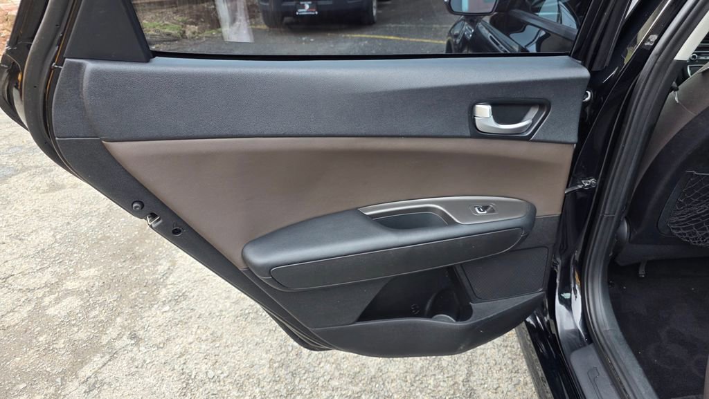 Used 2020 Kia Optima LX FWD image 37