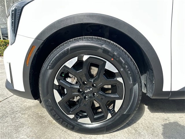 Used 2024 Kia Sorento S image 19