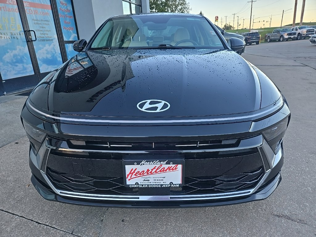 Used 2025 Hyundai Sonata SEL FWD image 6