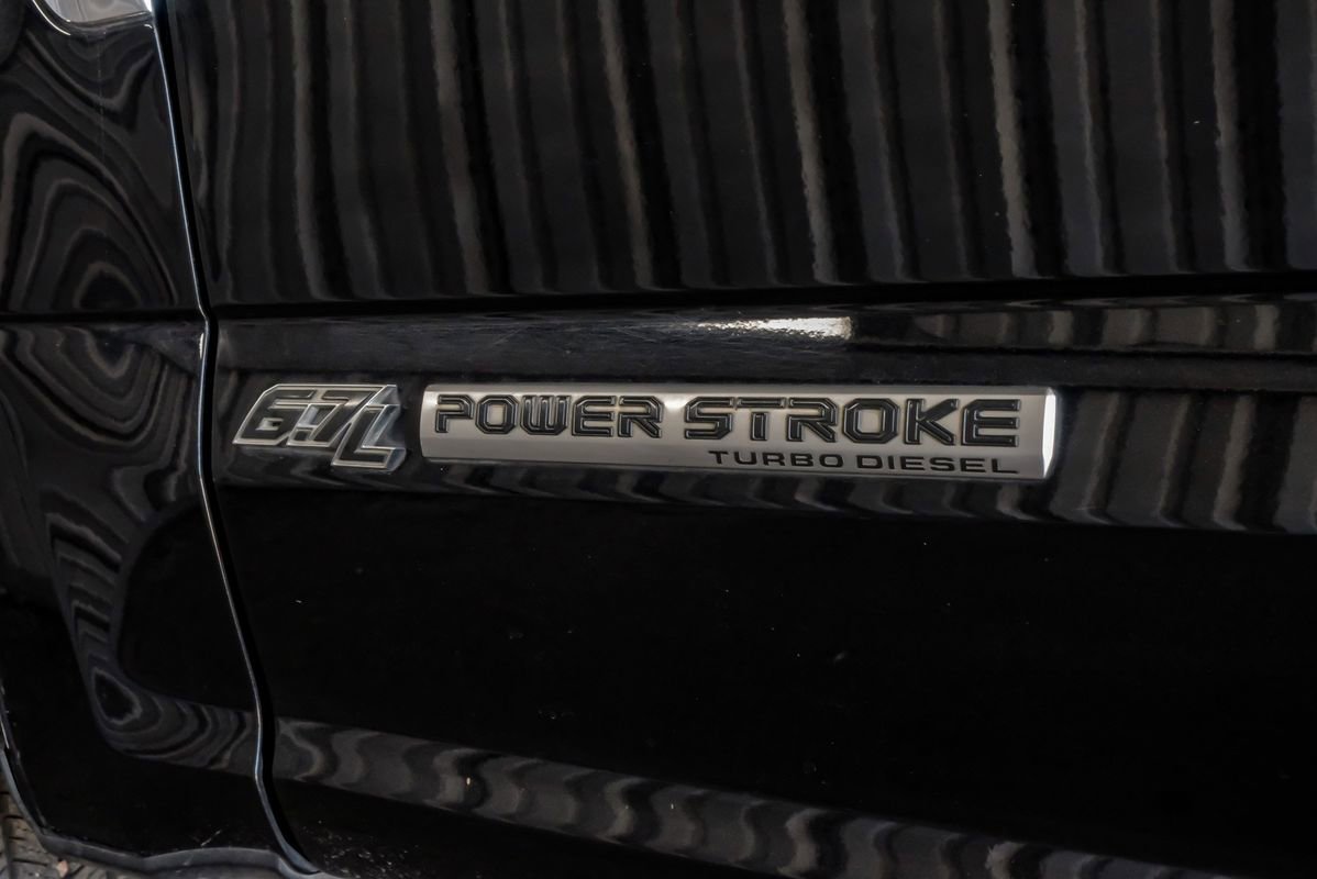 Used 2022 Ford F350 Platinum w/ FX4 Off-Road Package AWD/4WD image 55