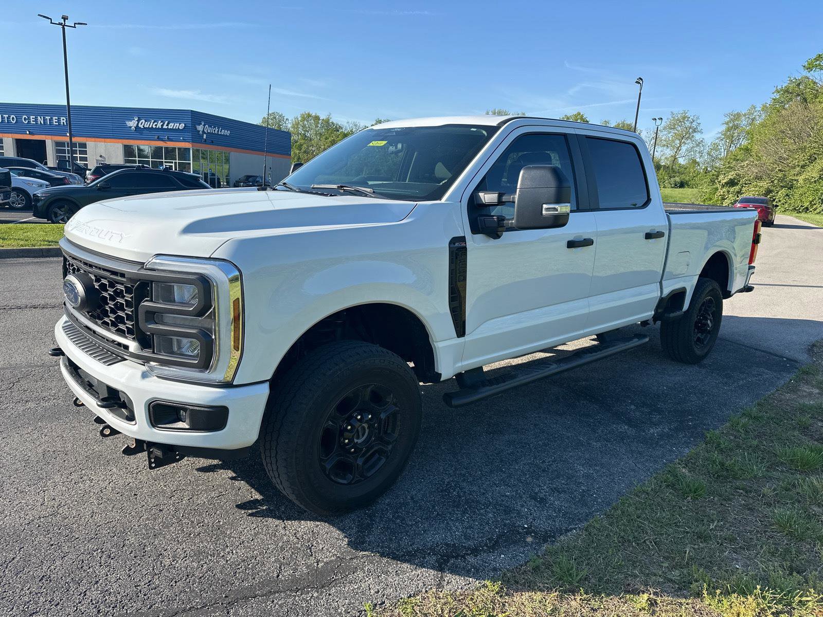 Used 2024 Ford F250 XL w/ STX Appearance Package AWD/4WD image 2