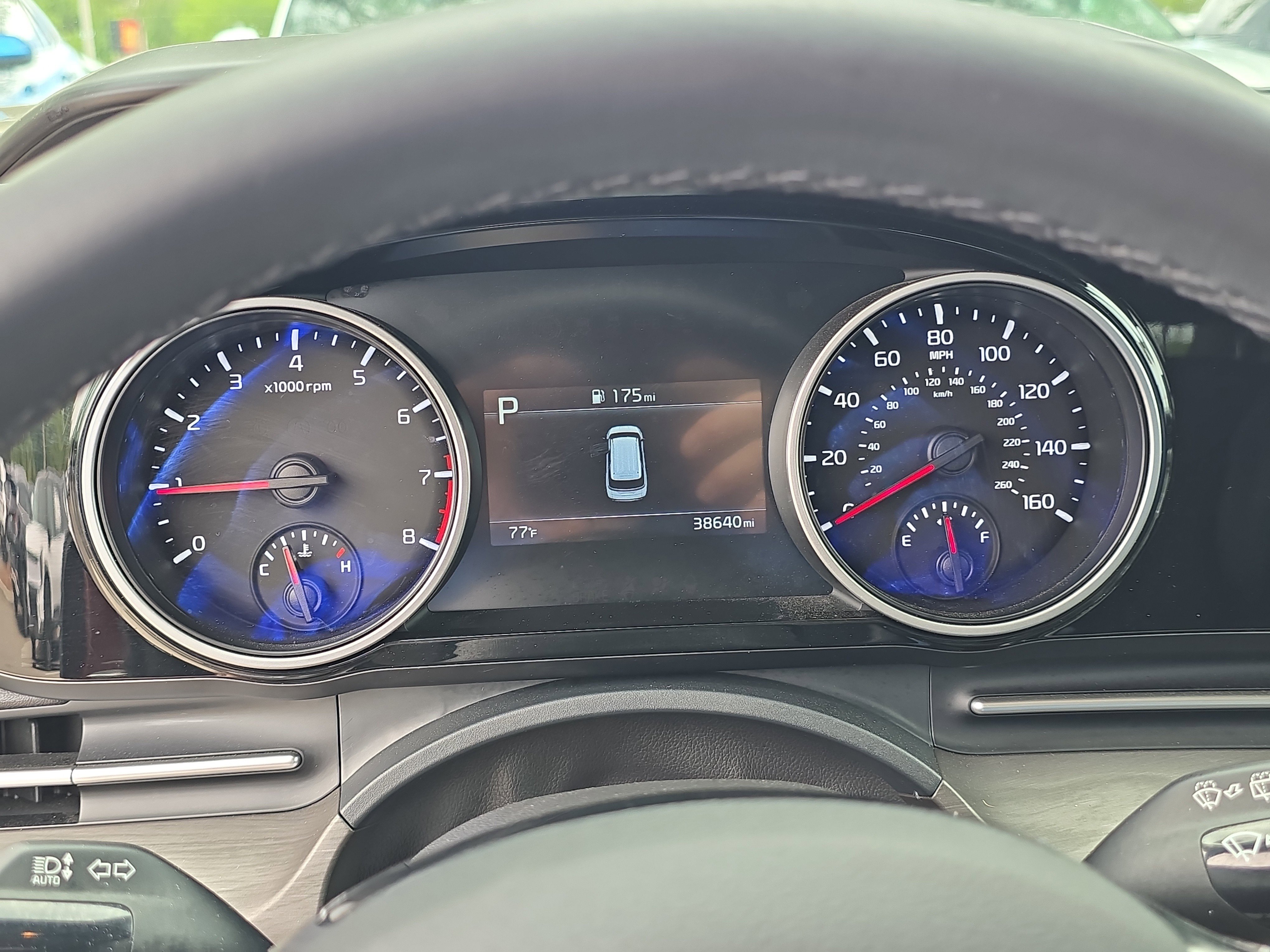 Certified 2023 Kia Carnival EX image 33