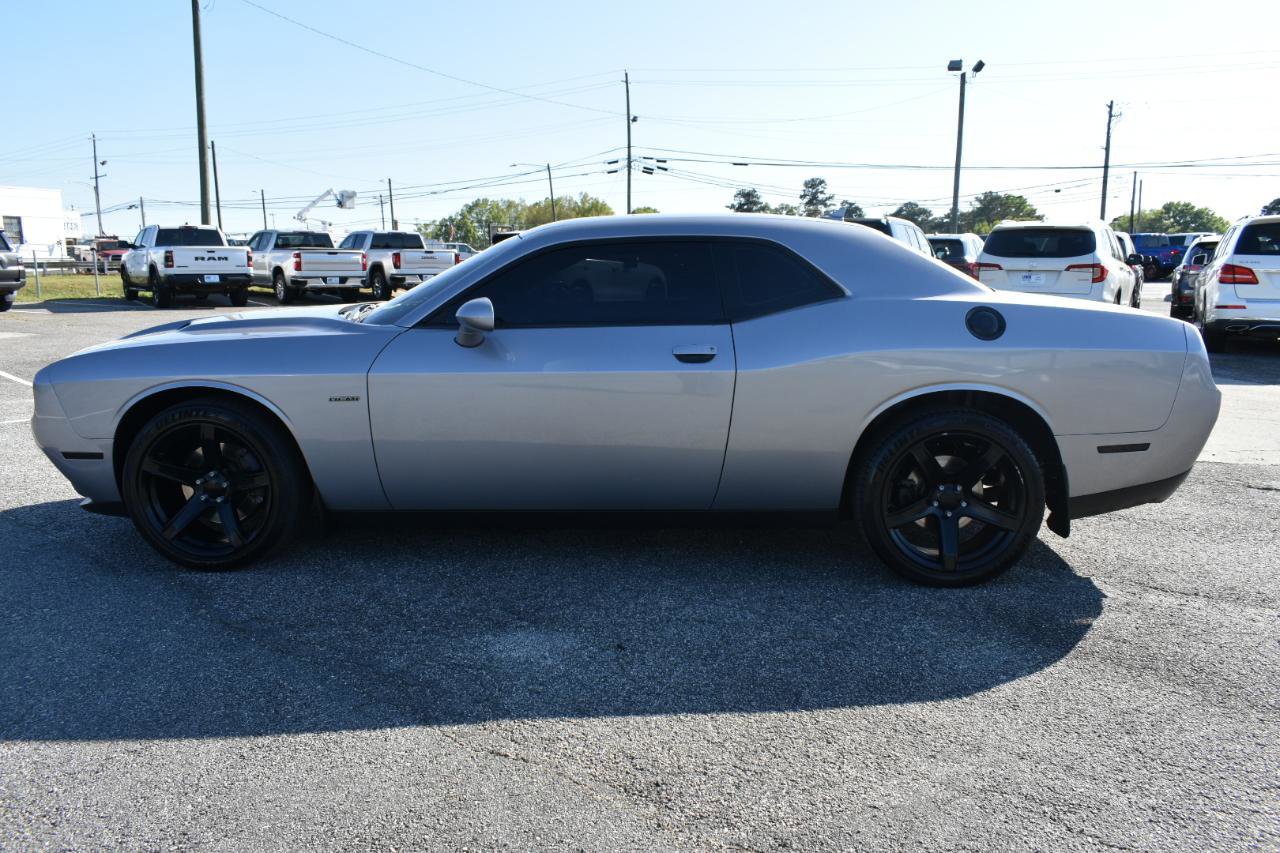 Used 2017 Dodge Challenger R/T w/ Sound Group image 9
