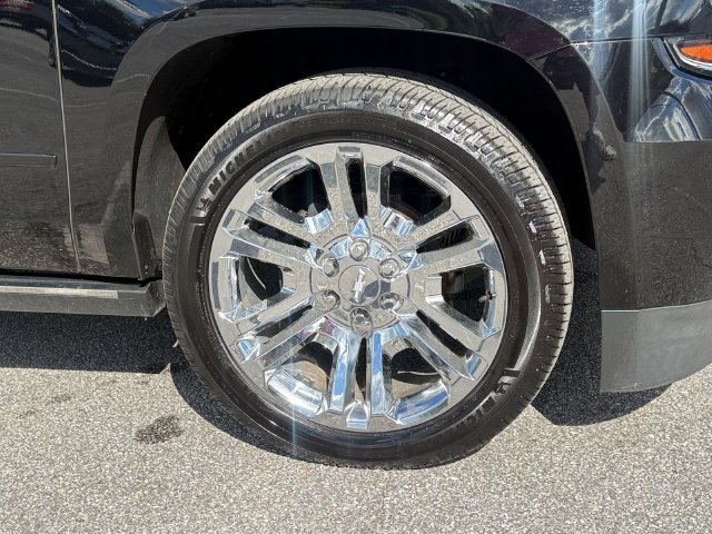 Used 2020 Chevrolet Suburban Premier w/ Premier Plus Edition AWD/4WD image 10