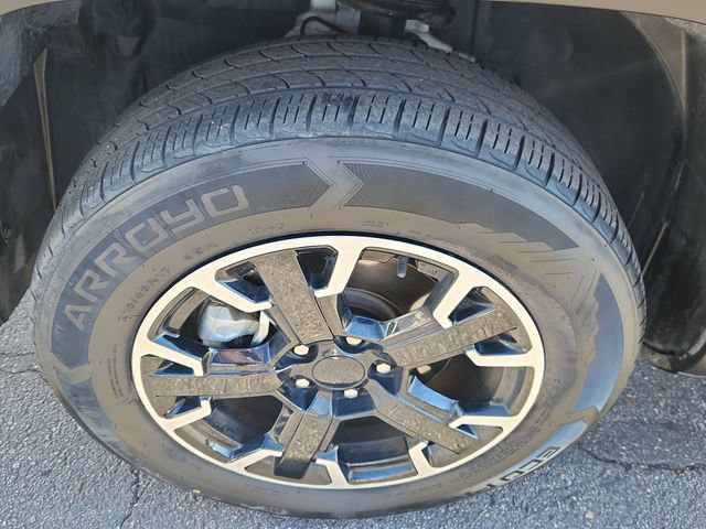 Used 2023 Jeep Renegade Latitude AWD/4WD image 16