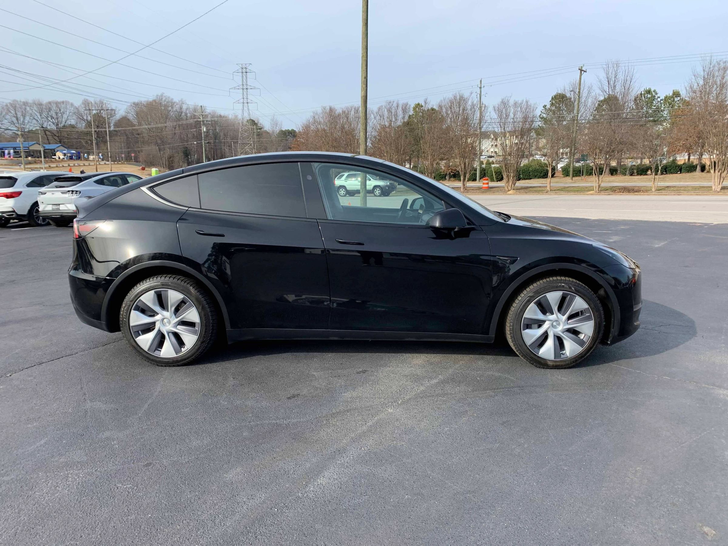 Used 2024 Tesla Model Y Long Range image 13