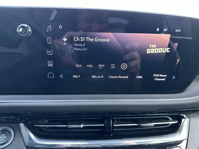Used 2025 Buick Envista Sport Touring w/ Convenience I Package FWD image 14