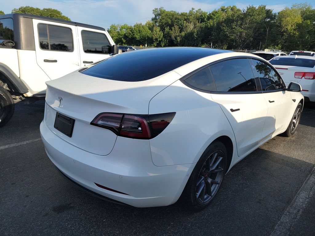 Used 2022 Tesla Model 3 Standard Range RWD image 6